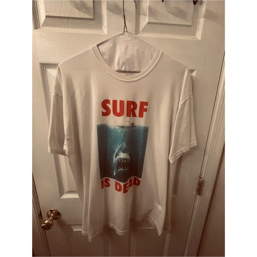 Vintage Surf Is Dead Teeshirt - Short Sleeve Crew Neck Tee - XL - Red White y2k